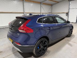 Volvo V-40 1.6D2 84kW Cross Country Momentum picture 5