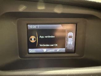 Volvo V-40 1.6D2 84kW Cross Country Momentum picture 16