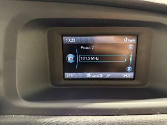 Volvo V-40 1.6D2 84kW Cross Country Momentum picture 14