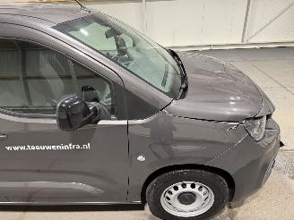 Peugeot e-Partner 50kWh 100kW Automaat picture 18