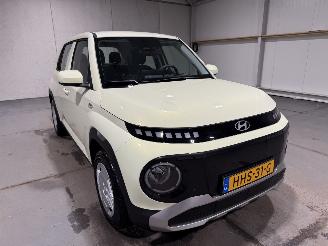 Hyundai Inster E-Motion 42kWh 71kW Automaat picture 3