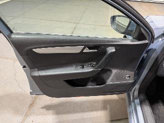 Volkswagen Passat 1.6TDI 77kW Executive Edition picture 23