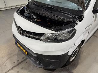 Toyota Proace 50kWh Electric Worker 100kW picture 26