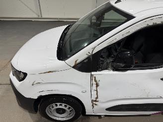 Peugeot Partner 50kWh L1 100kW Automaat picture 19
