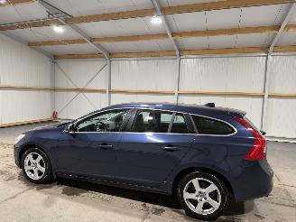 Volvo V-60 1.6 T3 110kW Airco Momentum picture 11