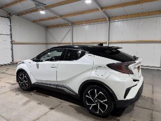 Toyota CH-R 1.8Hybrid 72kW Executive picture 11