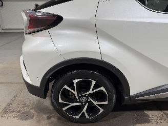 Toyota CH-R 1.8Hybrid 72kW Executive picture 16