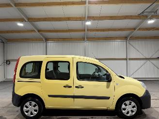 damaged passenger cars Renault Kangoo 1.6-16V 78kW Expression 2009/10