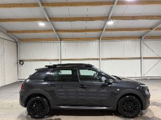 Unfallwagen Citroën C4 cactus 1.2PureTech 60kW Airco Feel 2015/8