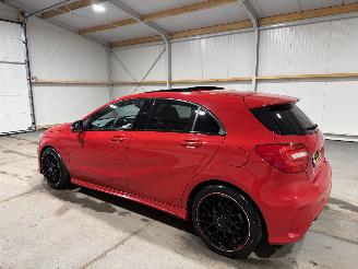 Mercedes A-klasse 180  90kW Automaat Ambition Pano Comfort picture 11
