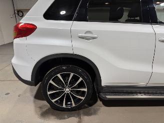 Suzuki Vitara 1.6 88kW Automaat High Executive Pano picture 20