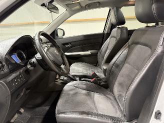 Suzuki Vitara 1.6 88kW Automaat High Executive Pano picture 30