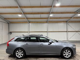 krockskadad bil auto Volvo V-90 2.0D3 110kW Automaat Pano Momentum 2017/11