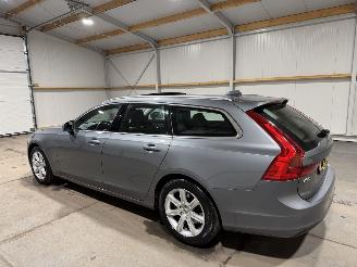 Volvo V-90 2.0D3 110kW Automaat Pano Momentum picture 11