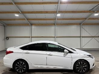 damaged passenger cars Hyundai I-40 1.7CRD 104kW Automaat Clima 2017/8