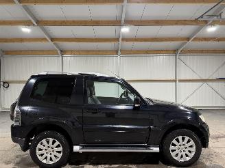 Mitsubishi Pajero 3.2DID 125kW Automaat Invite High Roof AT HRV picture 1