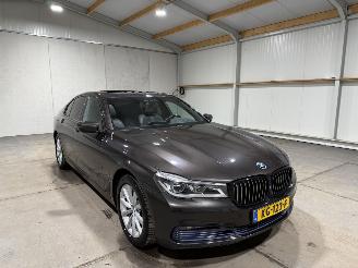 BMW 7-serie 740e 190kW Automaat Schuifkantel iPerformance High Executive Luchtvering picture 3