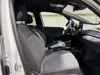 Volkswagen ID.3 59kWh 150kW Pro Business picture 44