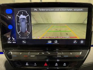 Volkswagen ID.3 59kWh 150kW Pro Business picture 38