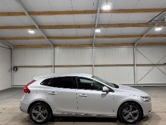 Avarii autoturisme Volvo V-40 1.5T3 112kW Automaat Nordic+ 2017/11
