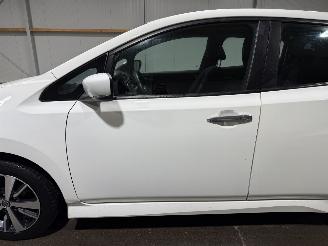 Nissan Leaf 40kWh 110kW Automaat Acenta picture 15