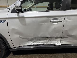 Mitsubishi Outlander 2.0 89kW PHEV LPG Executive Edition X-Line picture 15