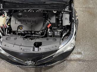 Toyota Avensis 1.8VVT-i  108kW Automaat Lease Pro picture 30