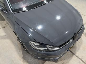 Volkswagen Golf 1.4TSI 110kW Automaat Highline Pano Business R picture 19