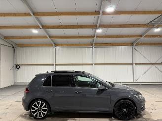 skadebil auto Volkswagen Golf 1.4TSI 110kW Automaat Highline Pano Business R 2017/6