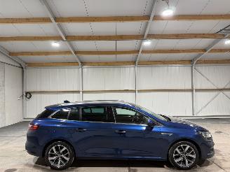 Vaurioauto  passenger cars Renault Mégane 1.2TCE 96kW Automaat BOSE 2018/6