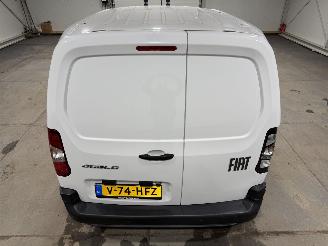 Fiat Doblo 1.2Turbo 81kW Camera picture 32