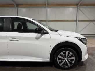 Peugeot e-208 50kWh 100kW Active Pack picture 14