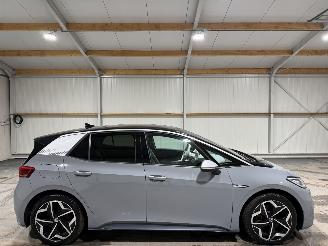 Vaurioauto  passenger cars Volkswagen ID.3 58kWh 150kW First Plus 2020/10