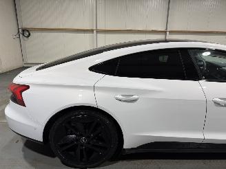 Audi E-tron GT RS 93kWh 598PK Panoramadak picture 25