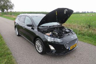 Ford Focus 1.0 92kw euro 6 Eco Boost Titanium Business Camera Navigatie  12-2019 picture 18