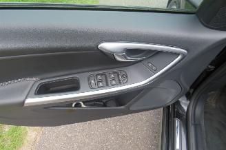 Volvo V-60 2.0 D 120 pk  Pular+ Dynamic  Euro 6 schuifdak Leer  Camera Navigatie  2017 picture 24