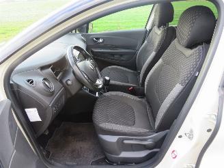 Renault Captur 0.9 Tce  75.000KM nap Camera Navigatie Clima  2017 [ nieuwstaat picture 19