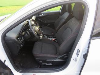 Ford Focus 1.0  125pk Eco Boost 5drs St Line 2019 Business Line 115.000 km Camera Navigatie Leer picture 17