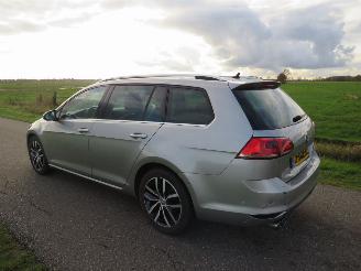 Schadeauto Volkswagen Golf 1.4 TSi  140pk Automaat  Highline Camera Navigatie Leer  Schuifkanteldak 2013/7