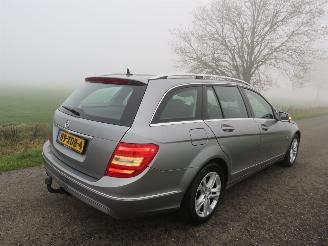 krockskadad bil auto Mercedes C-klasse 220 CDI 170pk Business Avangarde  2012 Estate navigatie  leer camera [ schadevrij 2012/5