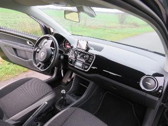 Volkswagen Up! 1.0 Up 84.000km Nap!!!! High up Navigatie Airco  [ Nieuwstaat picture 13