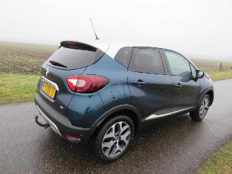 Schadeauto Renault Captur 1.2 TCE 118pk  94.000 Nap 5drs Mpv Camera Navigatie 2017 nieuwstaat 2017/11