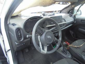 Kia Picanto 1.0 benzine picture 13