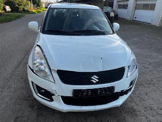 Auto incidentate Suzuki Swift 1.3 2015/5