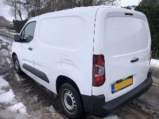 Peugeot Partner Partner 1.2 PureTech Premium picture 4