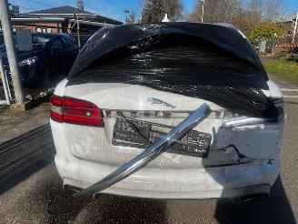 Jaguar XF sportbrake picture 4