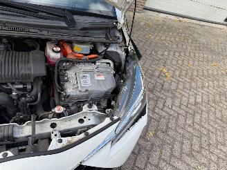 Toyota Yaris 1.5 Hybrid Bi-Tone Navi Clima Cruise picture 16