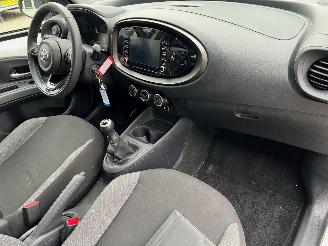 Toyota Aygo X 1.0 VVT-i MT Play Navi Cruise 29303 Km NAP ! picture 6