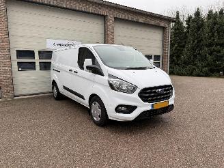 krockskadad bil bedrijf Ford Transit Custom 340 2.0 TDCI L2H1 Automaat Navi Cruise 77607 Km NAP ! 2023/5