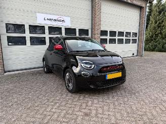 skadebil auto Fiat 500 RED 42 kWh Navi Clima 12205 Km NAP ! 2023/5